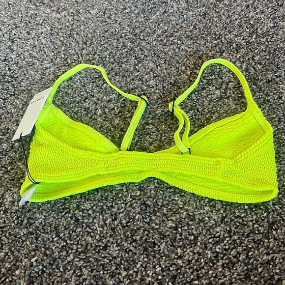 NWT BOND- EYE Sunny Lime Lissio Crop One Size Bikini Top - Picture 2 of 2